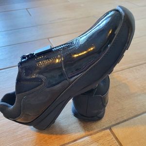 Cougar black slip on waterproof shoe 7M